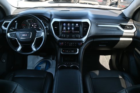 Used 2023 GMC Acadia SLT image 3