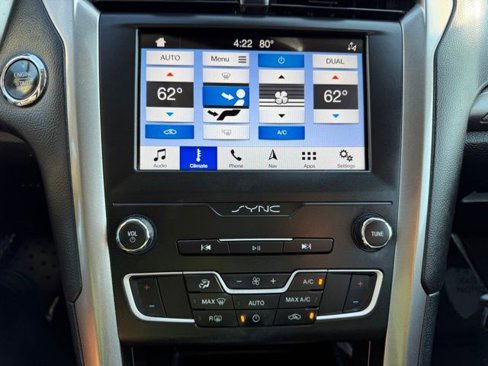 Used 2019 Ford Fusion SE image 34