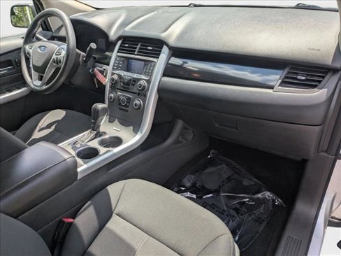 Used 2013 Ford Edge SE image 19