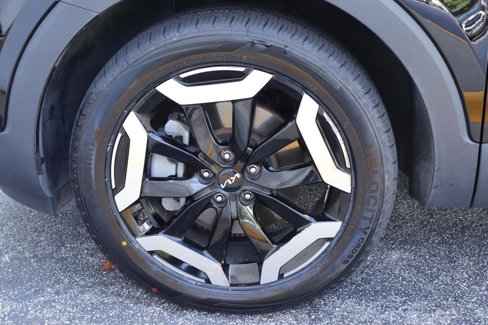Used 2023 Kia Telluride EX w/ EX Captain's Chair Package image 43