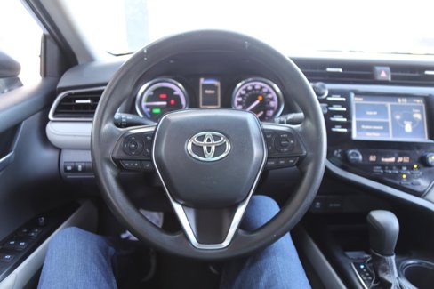 Used 2019 Toyota Camry LE image 24