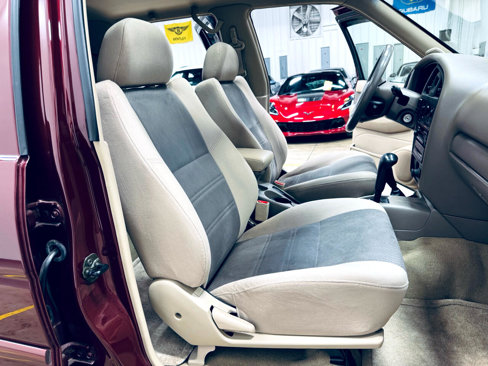 Used 2001 Nissan Pathfinder SE image 37
