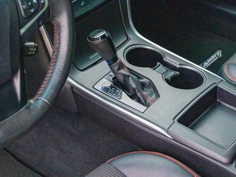 Used 2017 Toyota Camry SE image 22