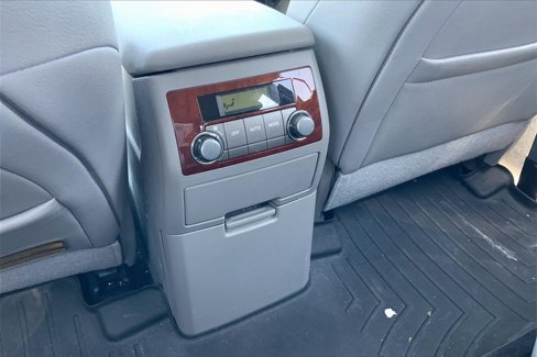 Used 2013 Toyota Highlander Limited image 37