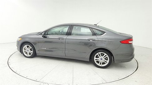 Used 2018 Ford Fusion S image 4