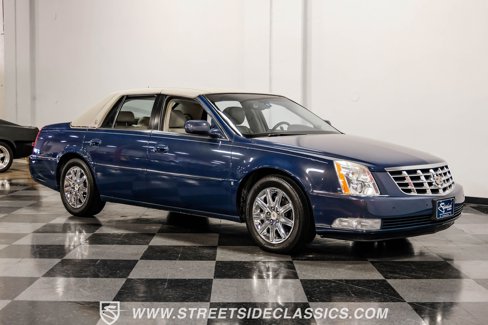 Used 2008 Cadillac DTS Luxury III image 15