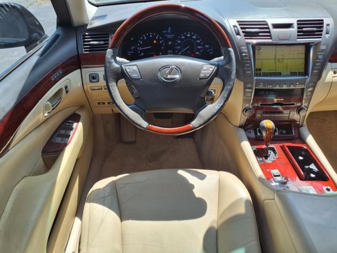 Used 2008 Lexus LS 460 image 8