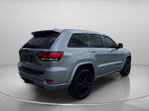 Used 2019 Jeep Grand Cherokee Altitude image 28