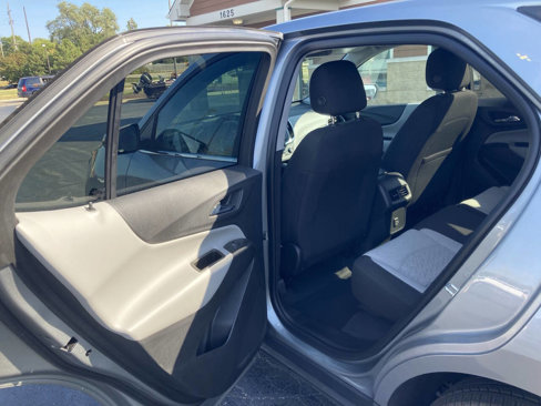 Used 2023 Chevrolet Equinox LT image 18