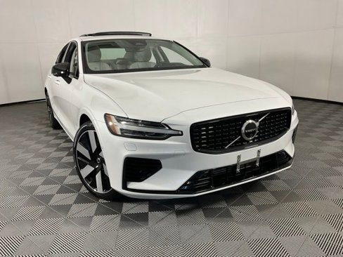 Certified 2024 Volvo S60 T8 Ultimate image 9