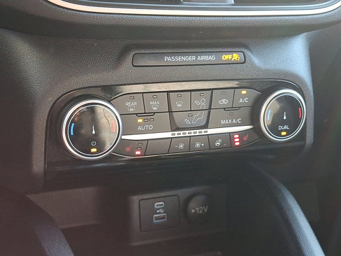 Certified 2022 Ford Escape SE w/ SE Sport Appearance Package image 15