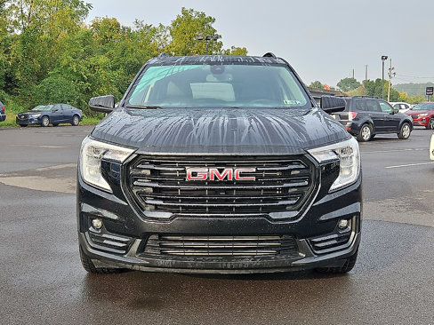 Certified 2023 GMC Terrain SLT w/ Elevation Edition image 2