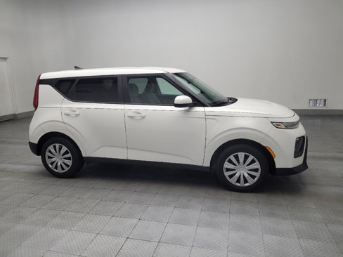 Used 2020 Kia Soul LX image 11
