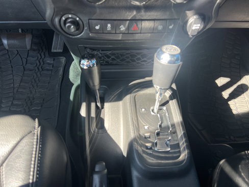Used 2017 Jeep Wrangler Unlimited Sahara image 19