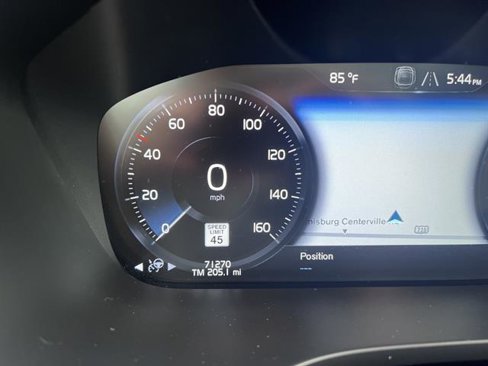 Used 2020 Volvo XC60 T6 Inscription w/ Protection Package Premier image 16