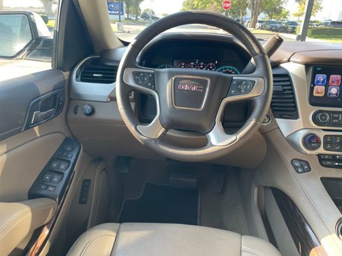 Used 2017 GMC Yukon SLT w/ Open Road Package image 13