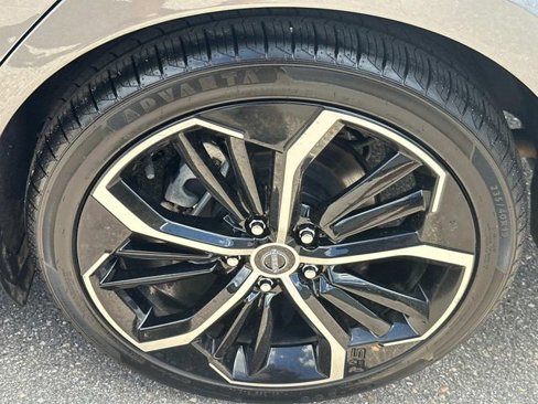 Used 2024 Nissan Altima 2.5 SR image 15