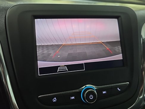 Used 2022 Chevrolet Equinox LS image 23