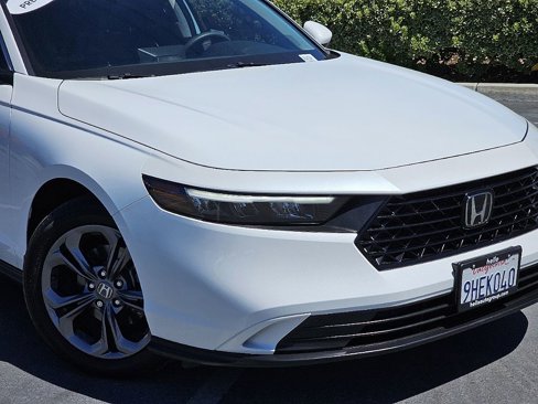 Used 2023 Honda Accord EX image 13