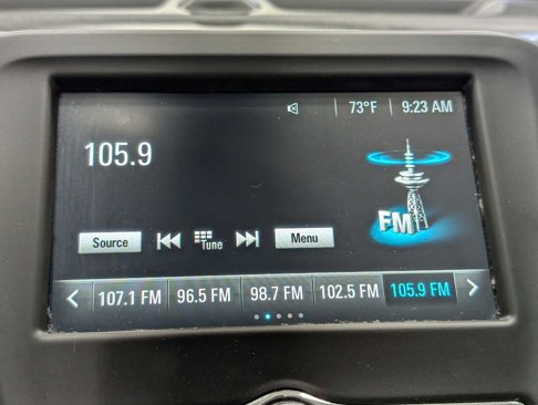 Used 2018 Chevrolet Equinox LT image 23