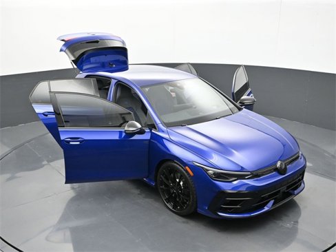 Used 2025 Volkswagen Golf R Black Edition image 29