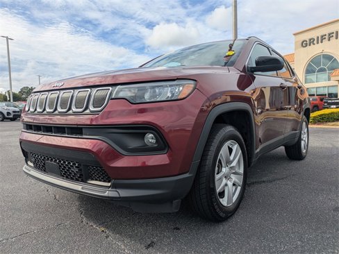 Used 2022 Jeep Compass Latitude image 7