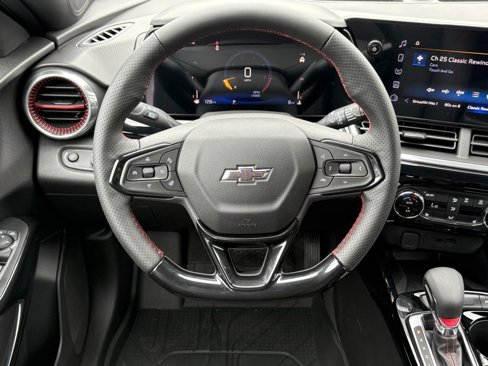 New 2025 Chevrolet Trax RS w/ Sunroof Package image 6