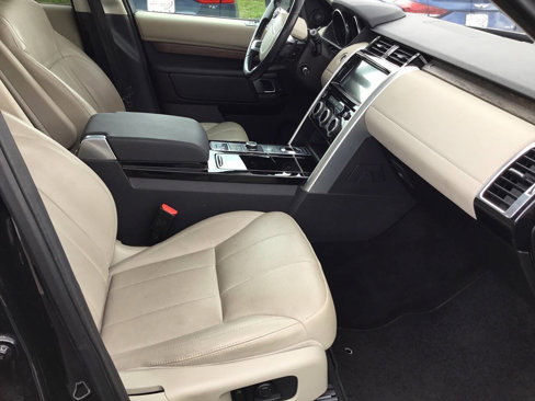 Used 2017 Land Rover Discovery HSE image 23