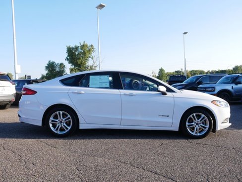 Certified 2018 Ford Fusion S image 2