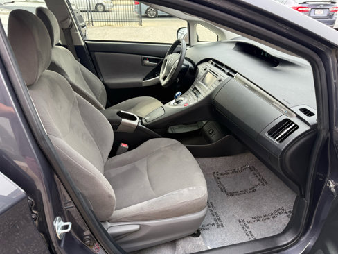 Used 2015 Toyota Prius Prime Advanced image 25