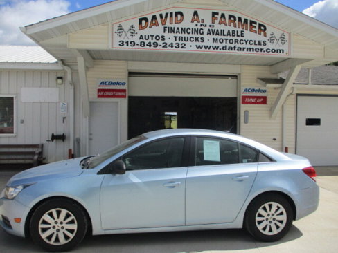 Used 2011 Chevrolet Cruze LS image 12
