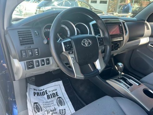 Used 2015 Toyota Tacoma 4x4 Access Cab V6 image 8