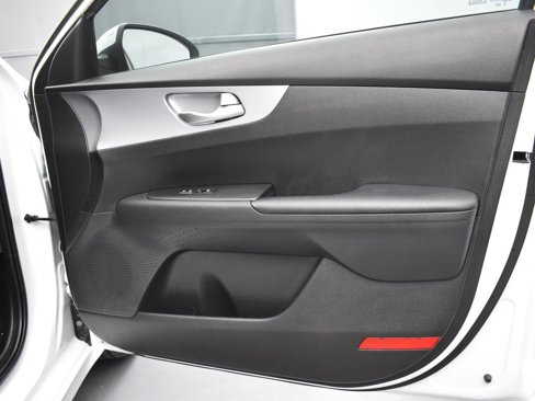 Used 2023 Kia Forte LXS image 24