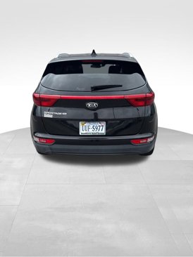 Certified 2018 Kia Sportage LX w/ LX Technology Package image 2