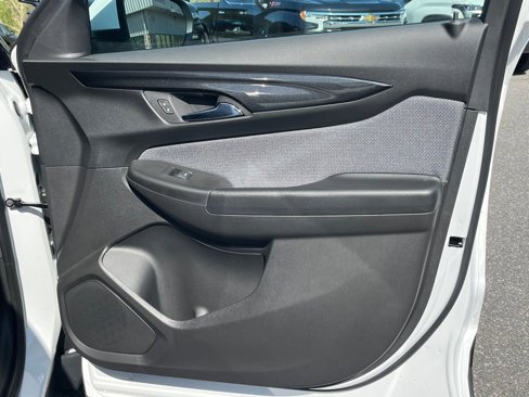New 2025 Chevrolet TrailBlazer LT w/ LPO, Blackout Package image 34