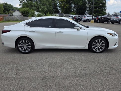 Used 2021 Lexus ES 250 w/ Premium Package image 4