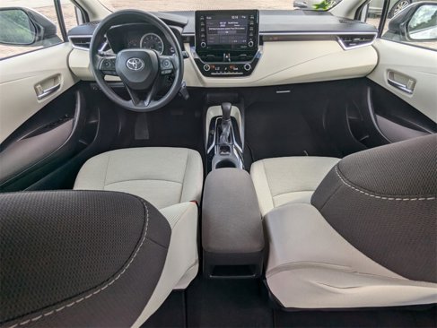 Used 2021 Toyota Corolla LE image 4