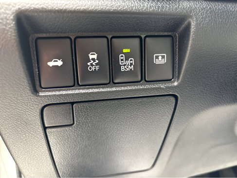 Used 2013 Toyota Avalon image 16