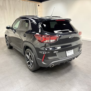 Used 2022 Chevrolet TrailBlazer RS w/ Sun and Liftgate Package image 3