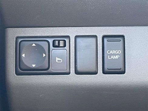 Used 2015 Nissan Frontier SV w/ SV Value Truck Package image 18