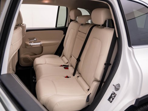 Certified 2020 Mercedes-Benz GLB 250 4MATIC image 18