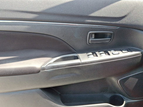 Used 2014 Mitsubishi Outlander Sport ES image 12