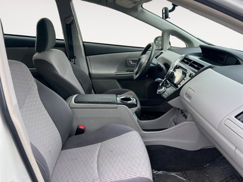 Used 2015 Toyota Prius V Three image 15