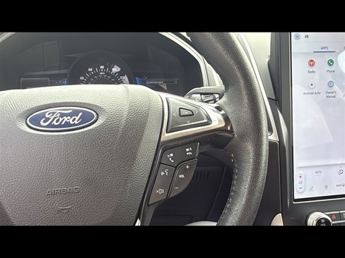 Used 2023 Ford Edge SEL image 15