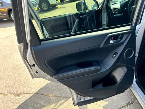 Used 2014 Subaru Forester 2.5i Touring image 11