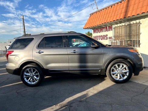 Used 2014 Ford Explorer XLT w/ Equipment Group 202A image 3