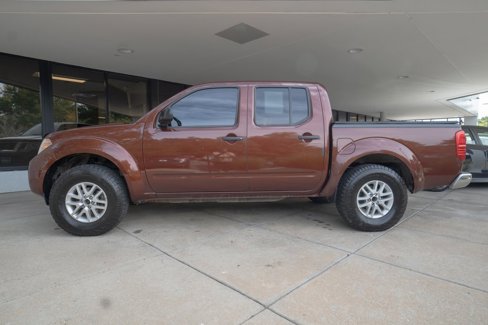 Used 2016 Nissan Frontier SV w/ SV Value Truck Package image 4