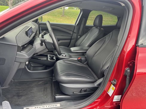 Used 2021 Ford Mustang Mach-E Premium image 11
