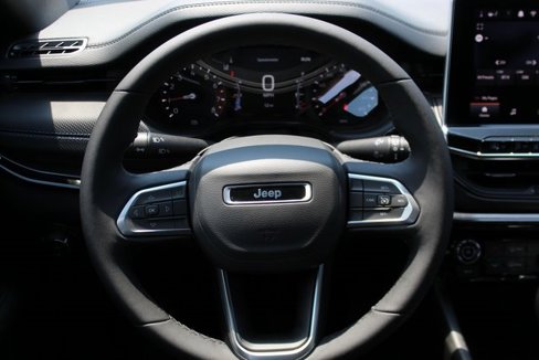 New 2025 Jeep Compass Latitude w/ Altitude Special Edition image 11