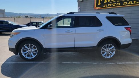 Used 2015 Ford Explorer XLT w/ Equipment Group 202B image 8